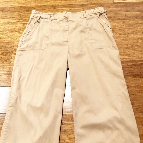 Jones Wear Sport Stretch tan crop wide leg pants. - Picture 4 of 12